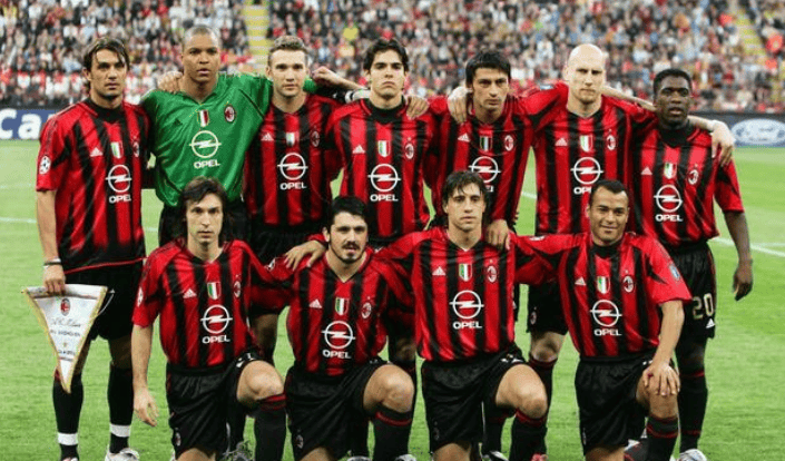 AC米兰战意高涨,迎接激烈比赛 AC米兰战意高涨,迎接激烈比赛