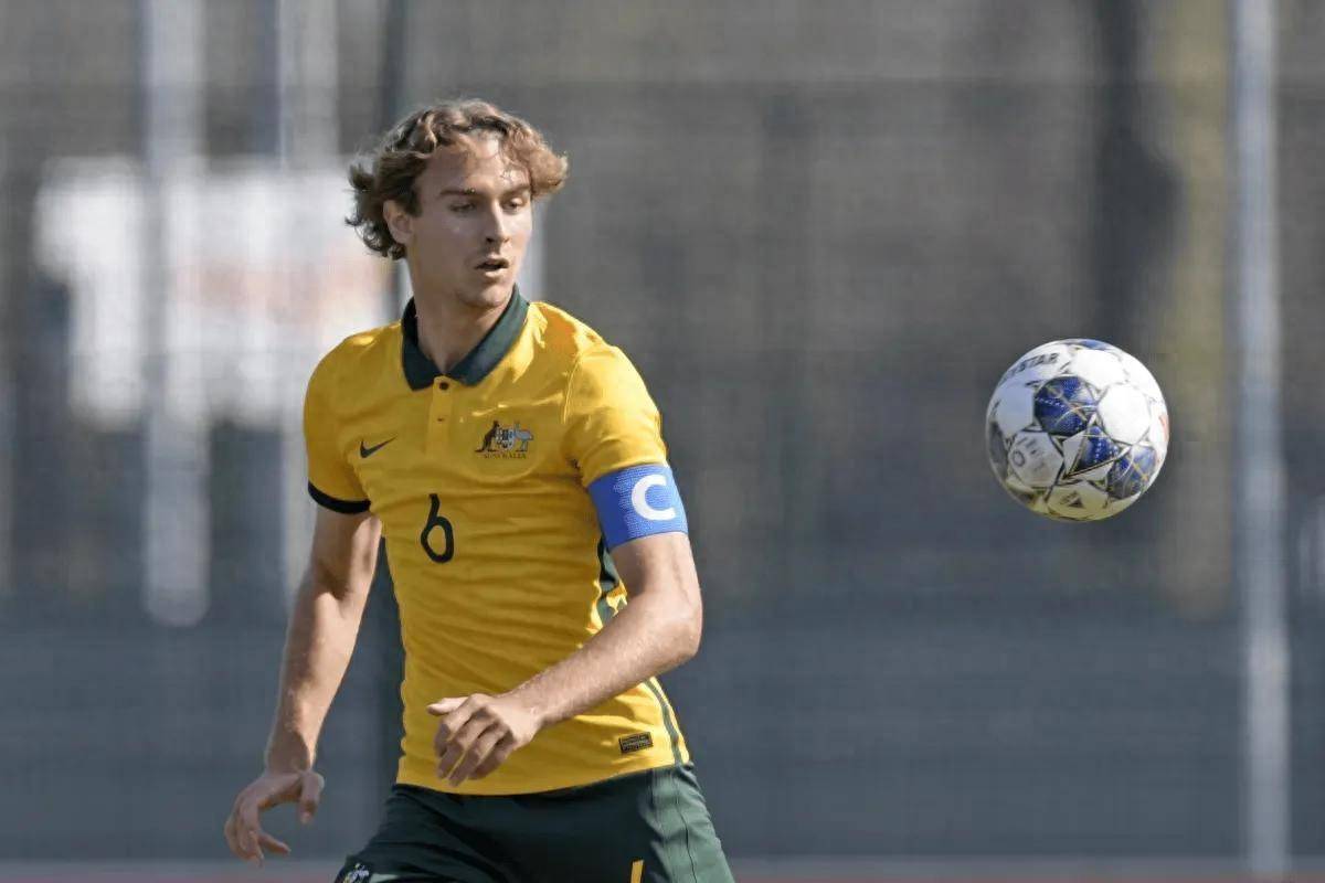 加拿大中场宣布退出国家队集训 加拿大中场宣布退出国家队集训