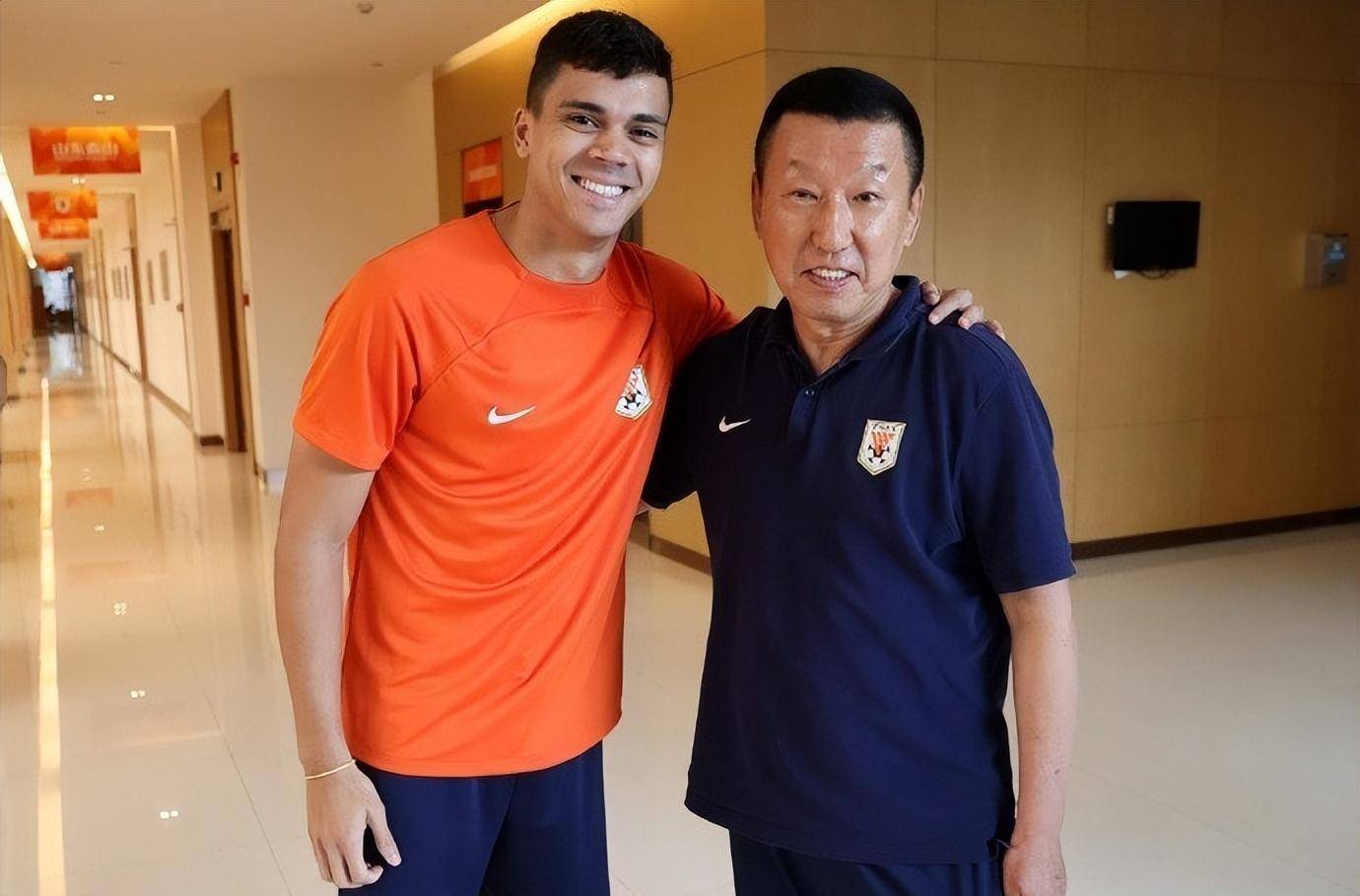 帕托队实现连胜，继续保持不败