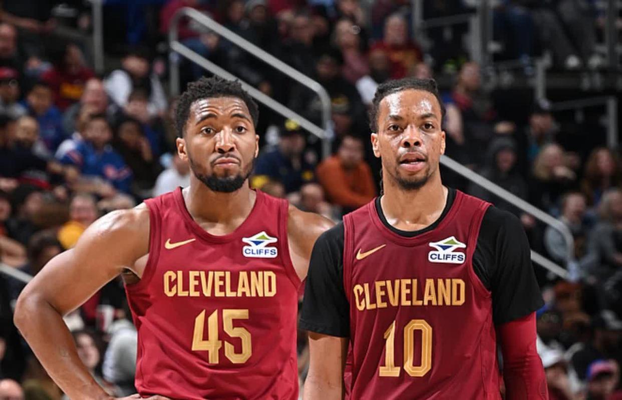 开云APP-NBA东部决赛如火如荼展开，豪强互拼