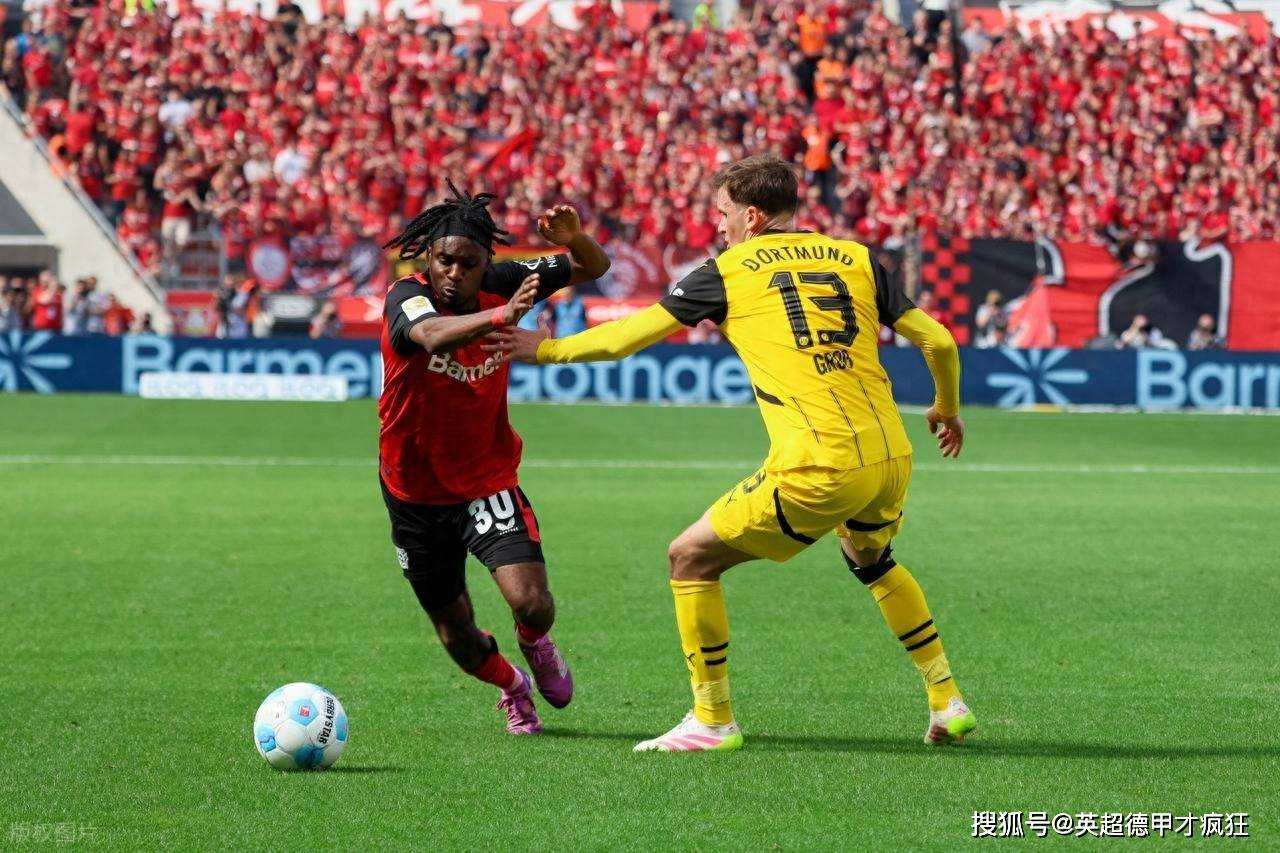 包含利物浦球员登场,帮助沙尔克实现逆转的词条 包含利物浦球员登场,帮助沙尔克实现逆转的词条