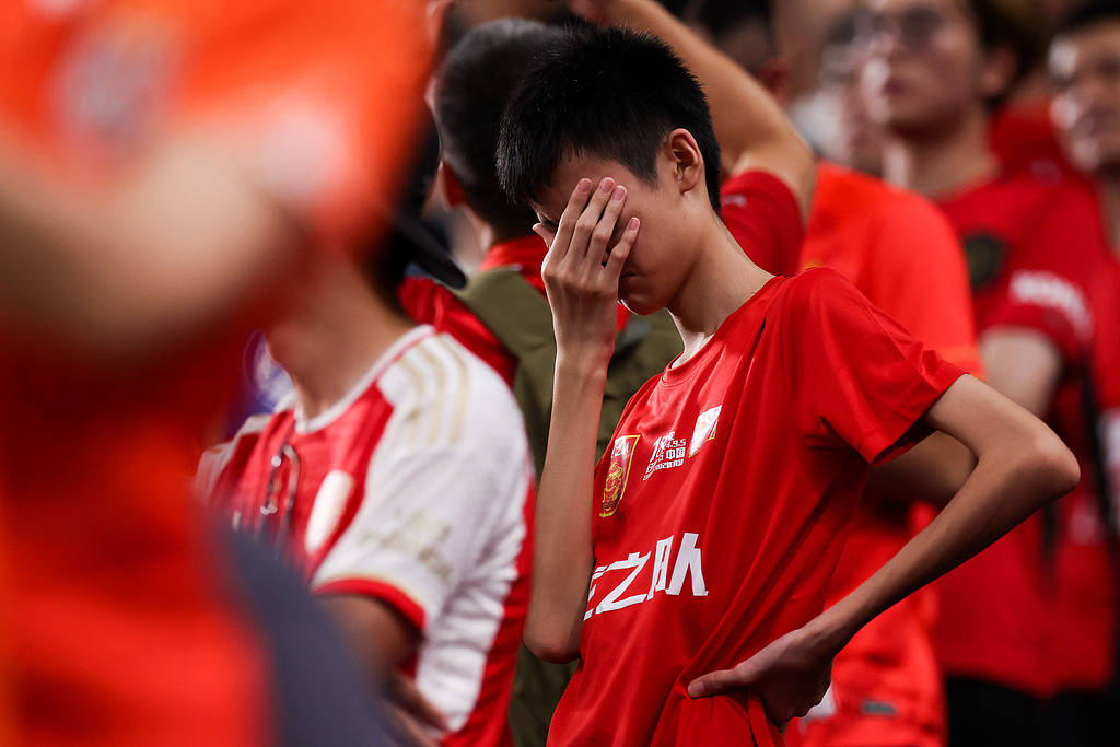 现场报道:中国足球大盘点,球队热血开战的简单介绍 现场报道:中国足球大盘点,球队热血开战的简单介绍