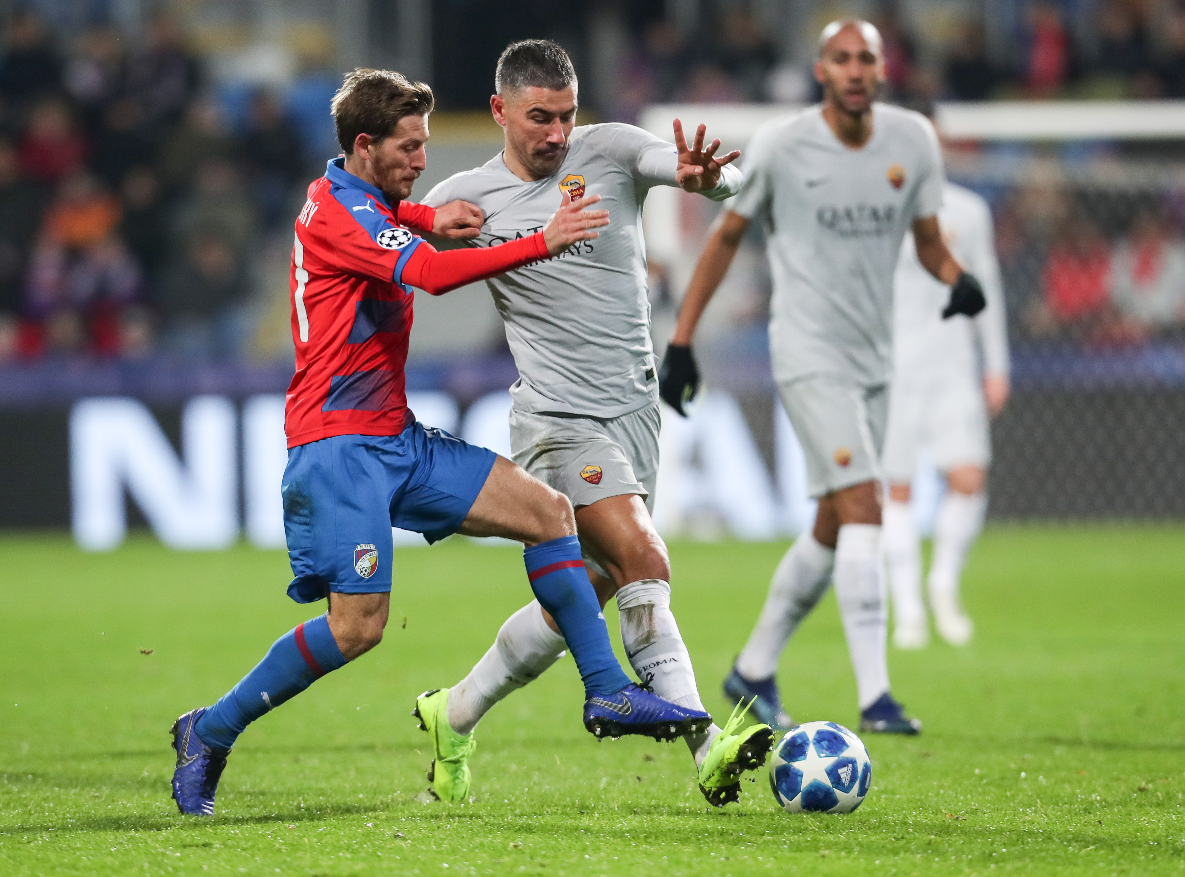 罗马取得胜利,向前进发展步伐坚定 罗马取得胜利,向前进发展步伐坚定