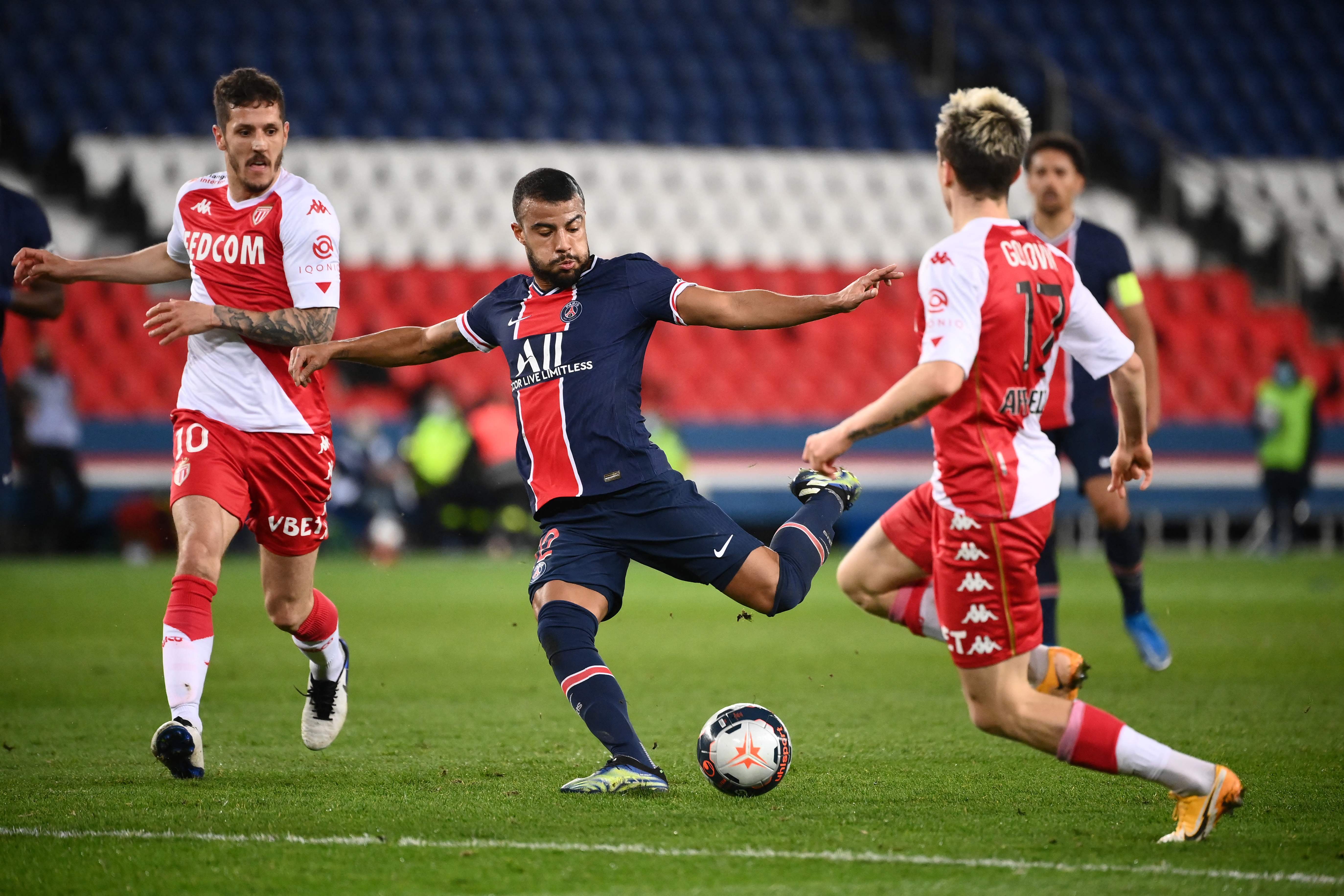 -里尔队员积极拼抢，助球队取胜的简单介绍