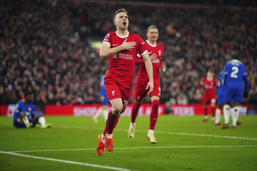 开云体育官网-利物浦战胜荷兰强敌，闯入半决赛