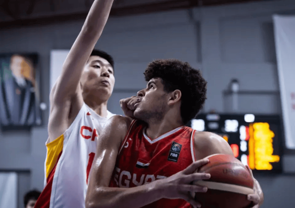 非洲篮球赛开战，冠军热门球队秀出实力