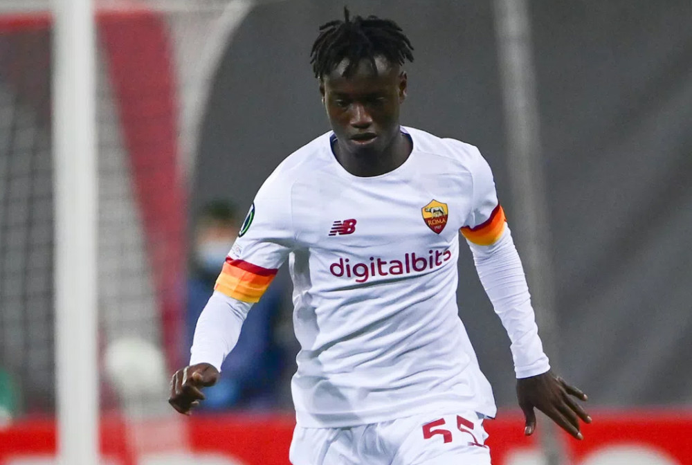 开云体育平台APP-包含罗马边锋因家庭原因暂时离队，球队备战受困的词条