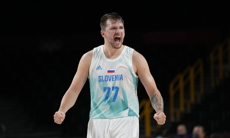 开云体育登录-包含斯洛文尼亚队技高一筹！迎接挑战保持备战的词条