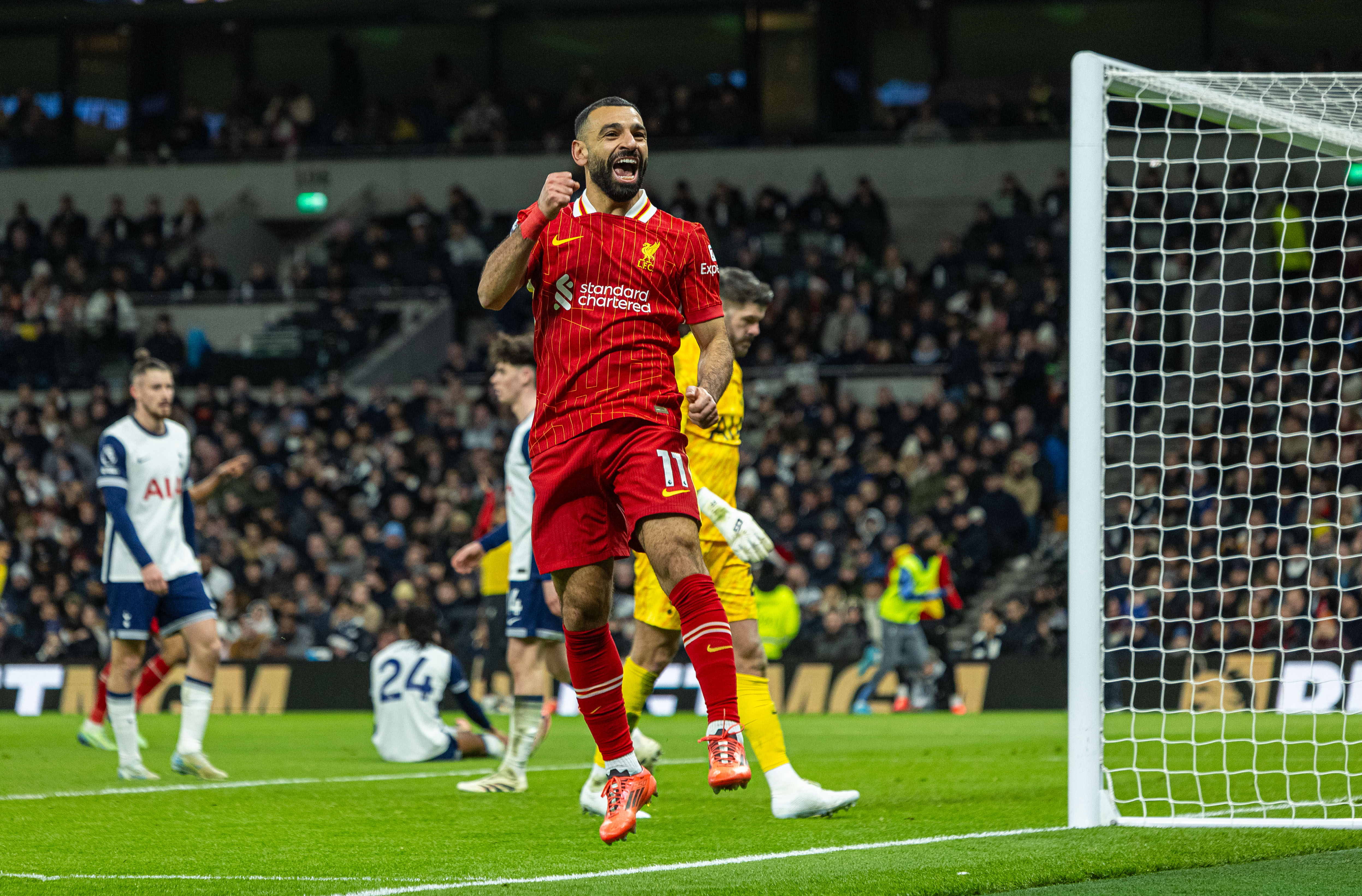 英超焦点战：利物浦vs利物浦，登顶引发表现神勇的简单介绍