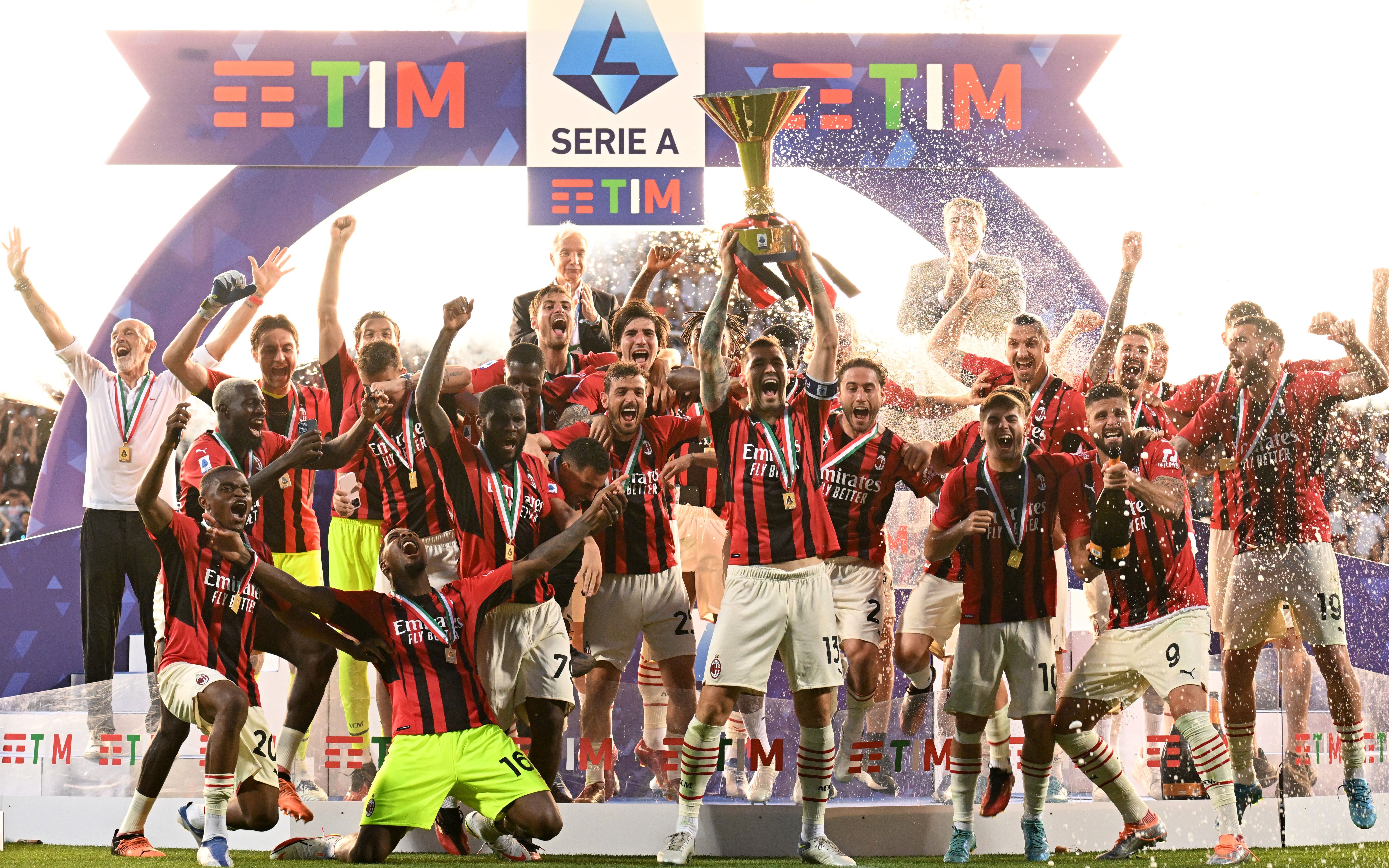 开云体育官网-佛罗伦萨战胜切沃，继续领跑积分榜的简单介绍