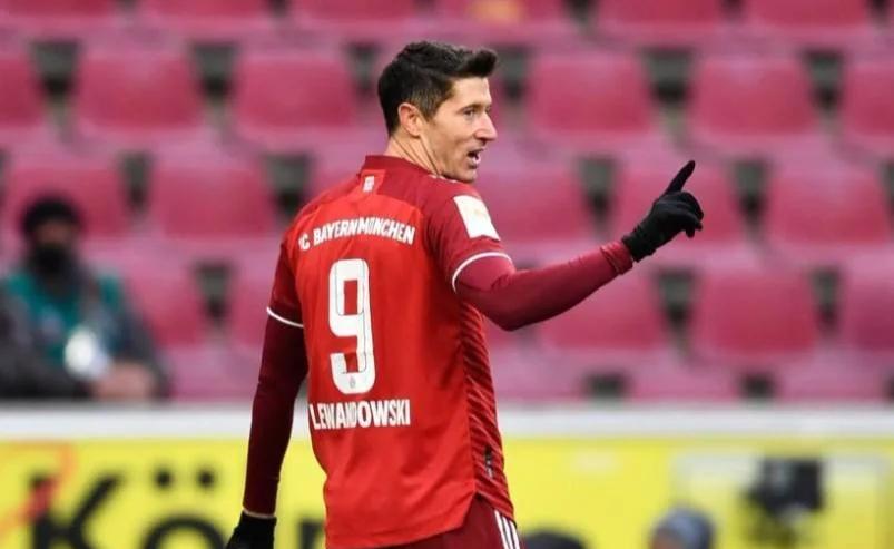 阿根廷绝杀拜仁,莱万乌龙送礼德甲的简单介绍 阿根廷绝杀拜仁,莱万乌龙送礼德甲的简单介绍