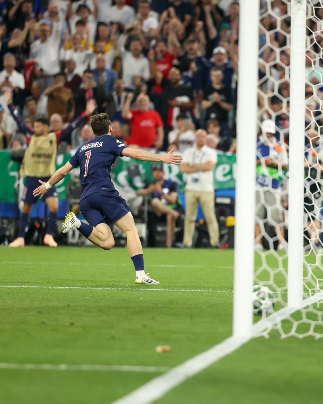 国米遭遇湖人夺冠，欧冠局势紧张