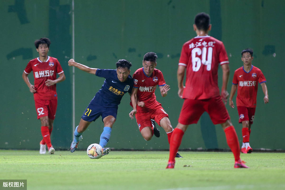 富力全队备战新一轮比赛，依靠心脏战胜对手的简单介绍