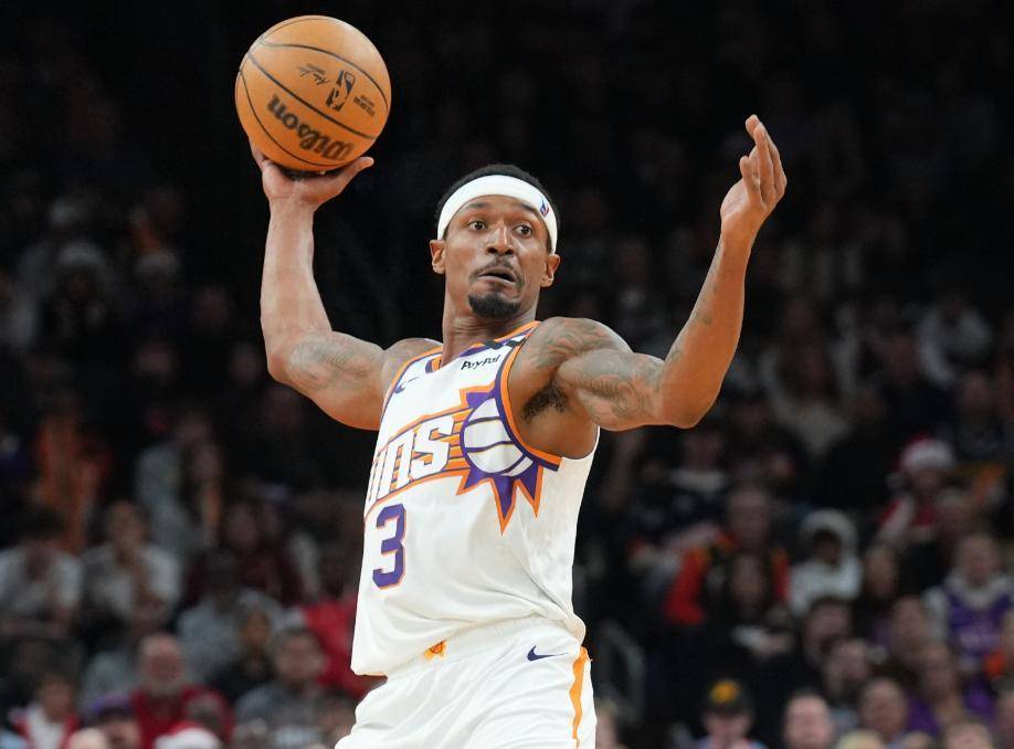 包含太阳主场力克骑士,布克独得分杀入胜利的词条 包含太阳主场力克骑士,布克独得分杀入胜利的词条