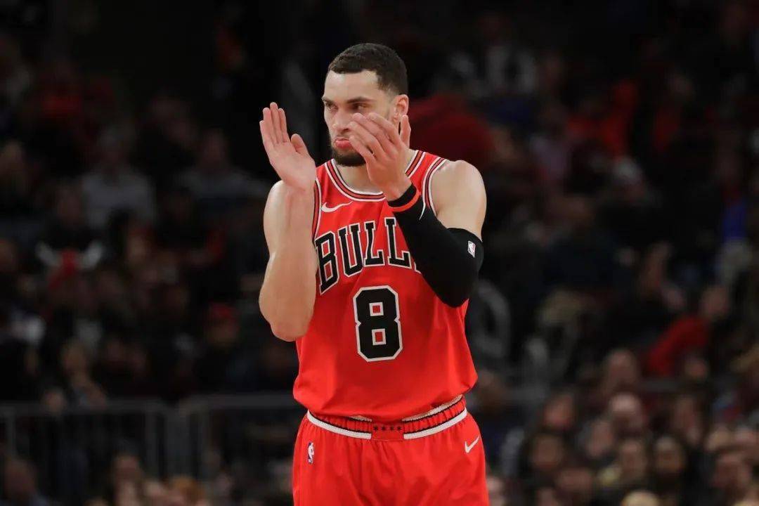 公牛取得胜利，拉文贡献关键一战