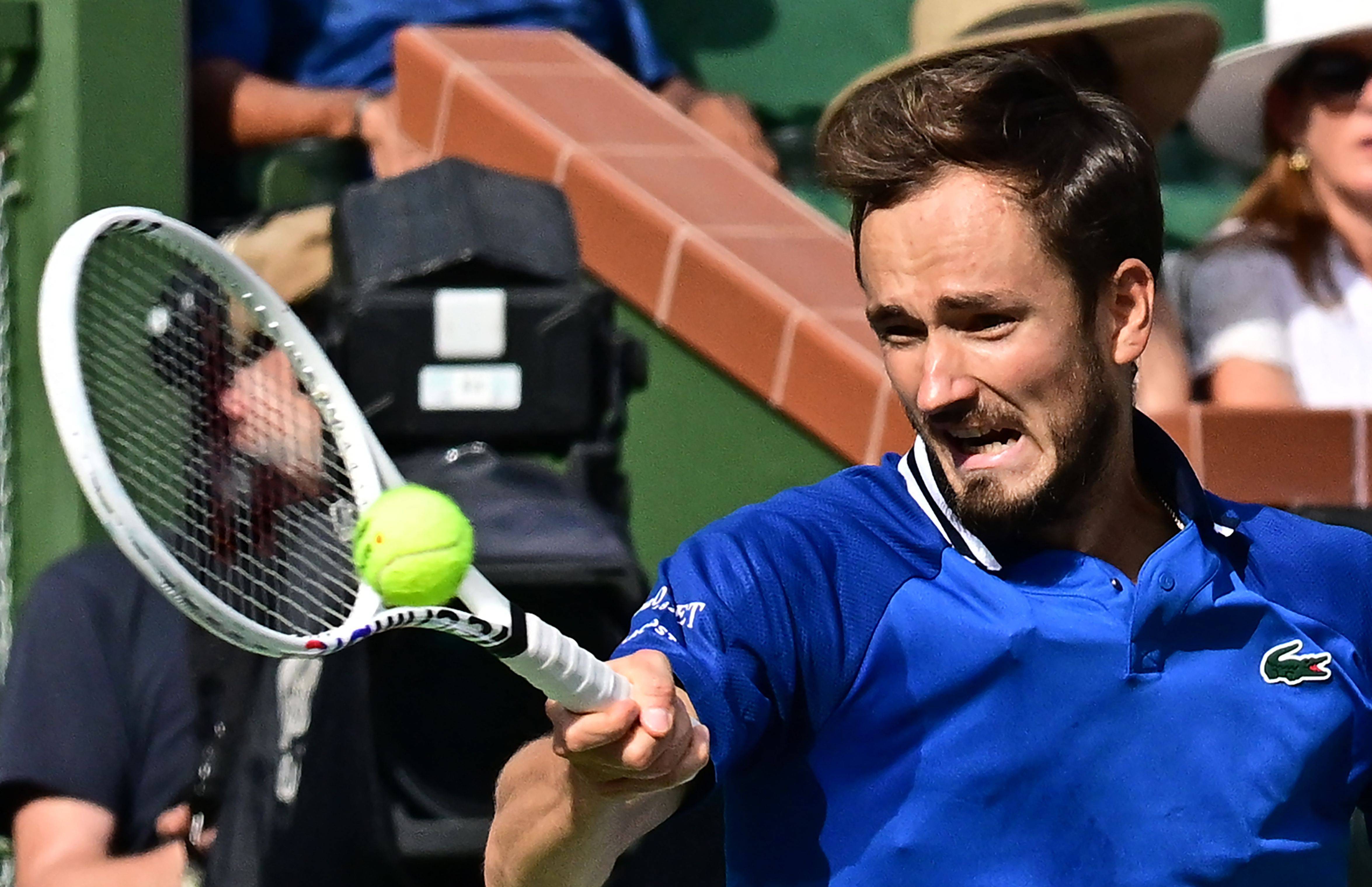 日本网球队逆转世界网球队，梅德韦杰夫送出助攻的简单介绍