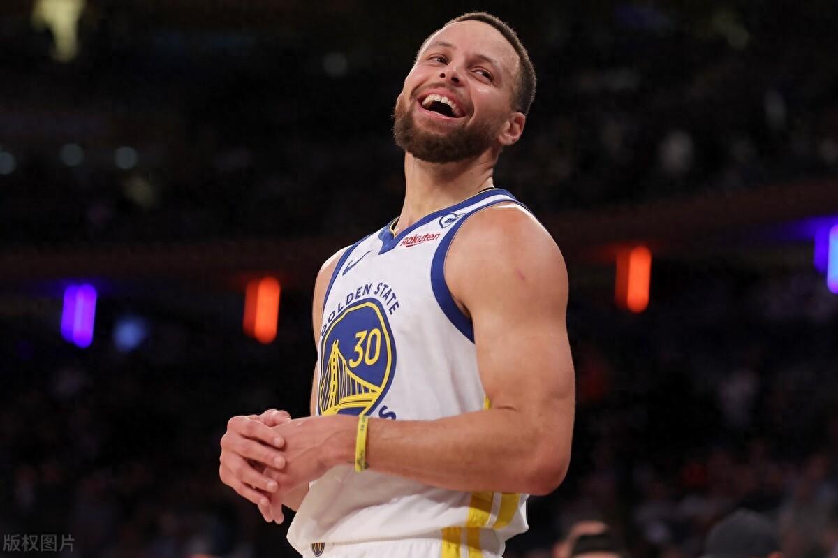 包含勇士斩获胜利,赢得三连胜的词条 包含勇士斩获胜利,赢得三连胜的词条