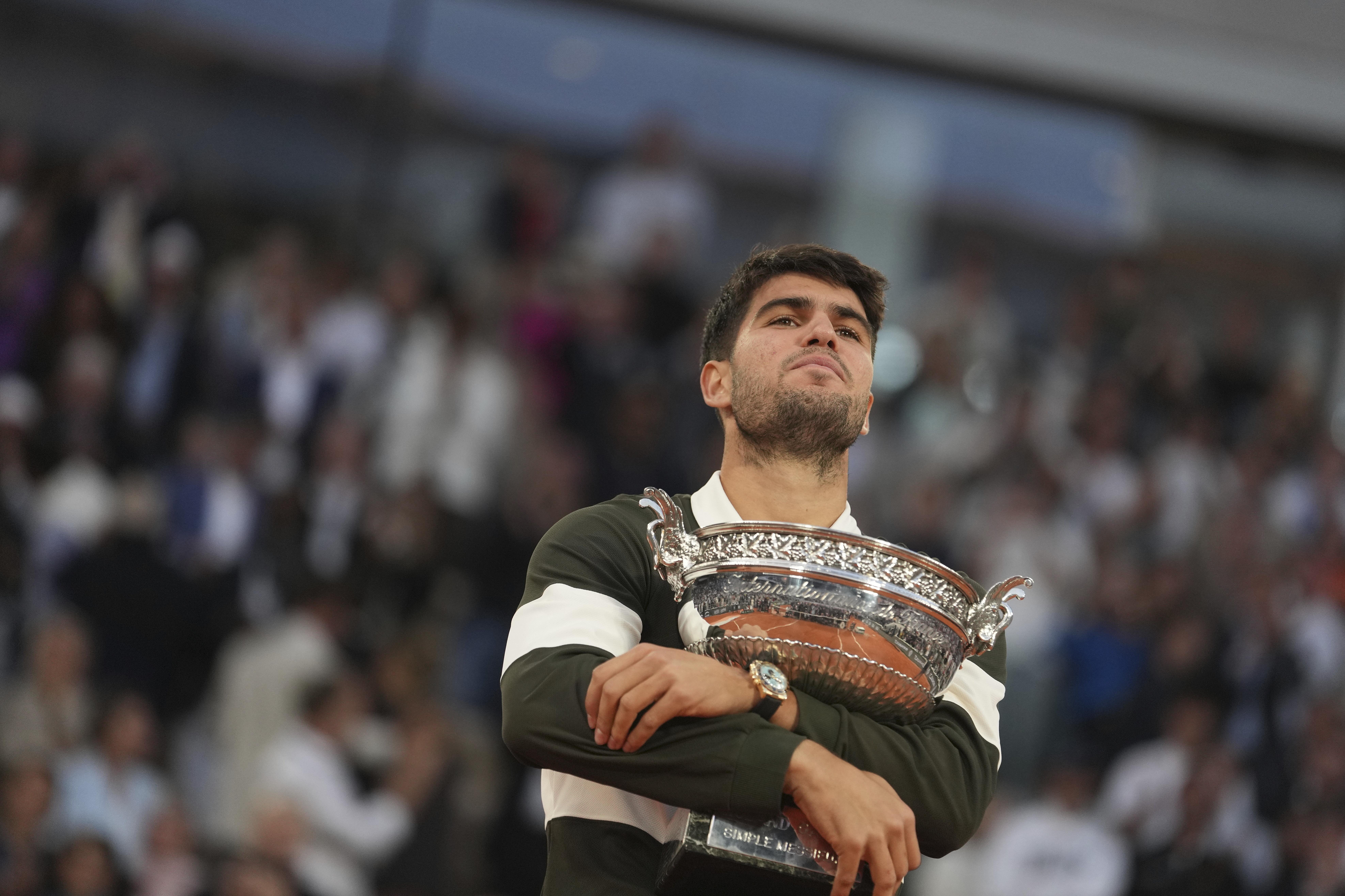 戴维斯杯力克法网,阿尔卡拉斯高光表现 戴维斯杯力克法网,阿尔卡拉斯高光表现