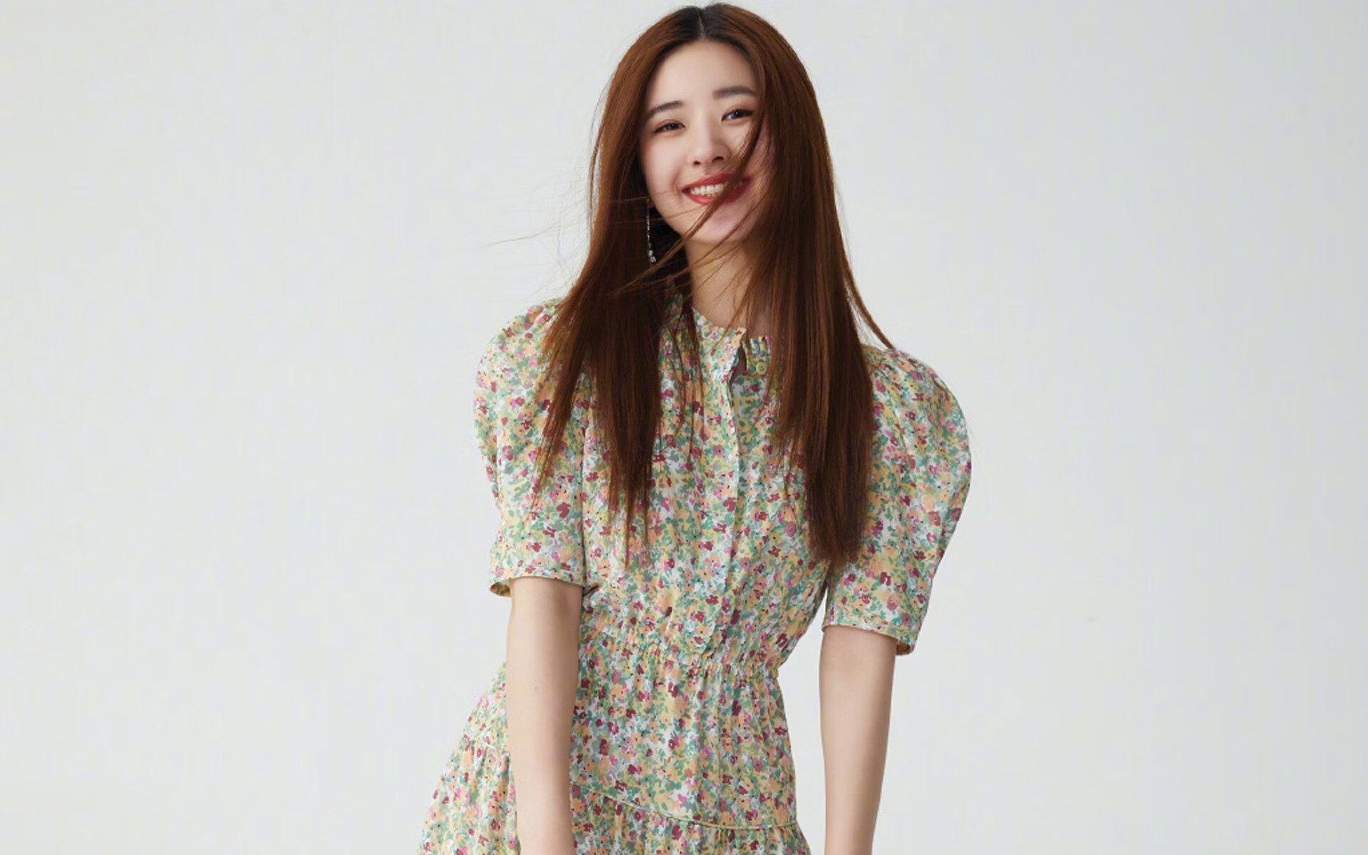 开云平台-NBA季后赛焦点战，马刺速胜开拓者，战术制胜