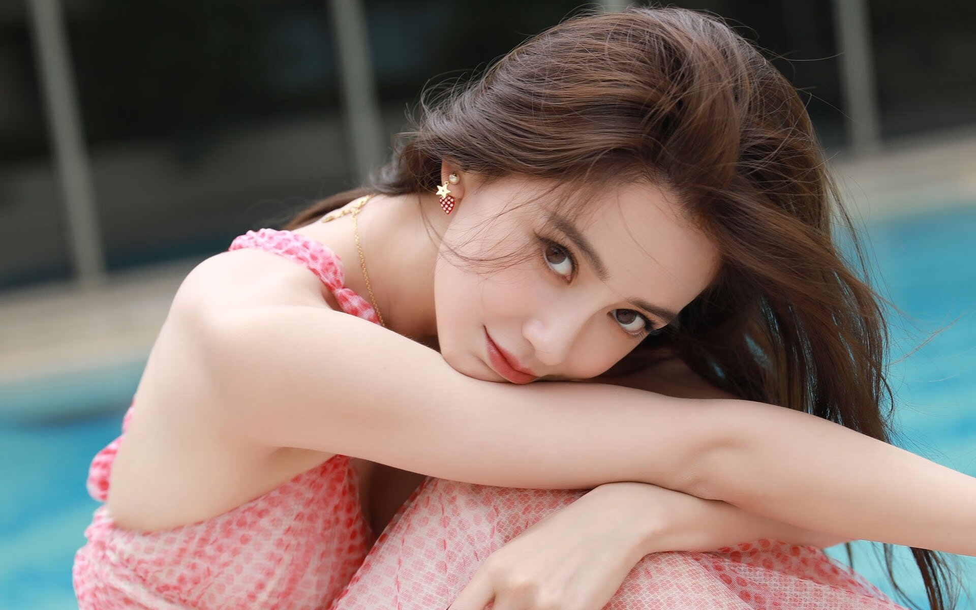 欧冠淘汰赛之夜,布克关键战不手软,冷血时刻里的圣光