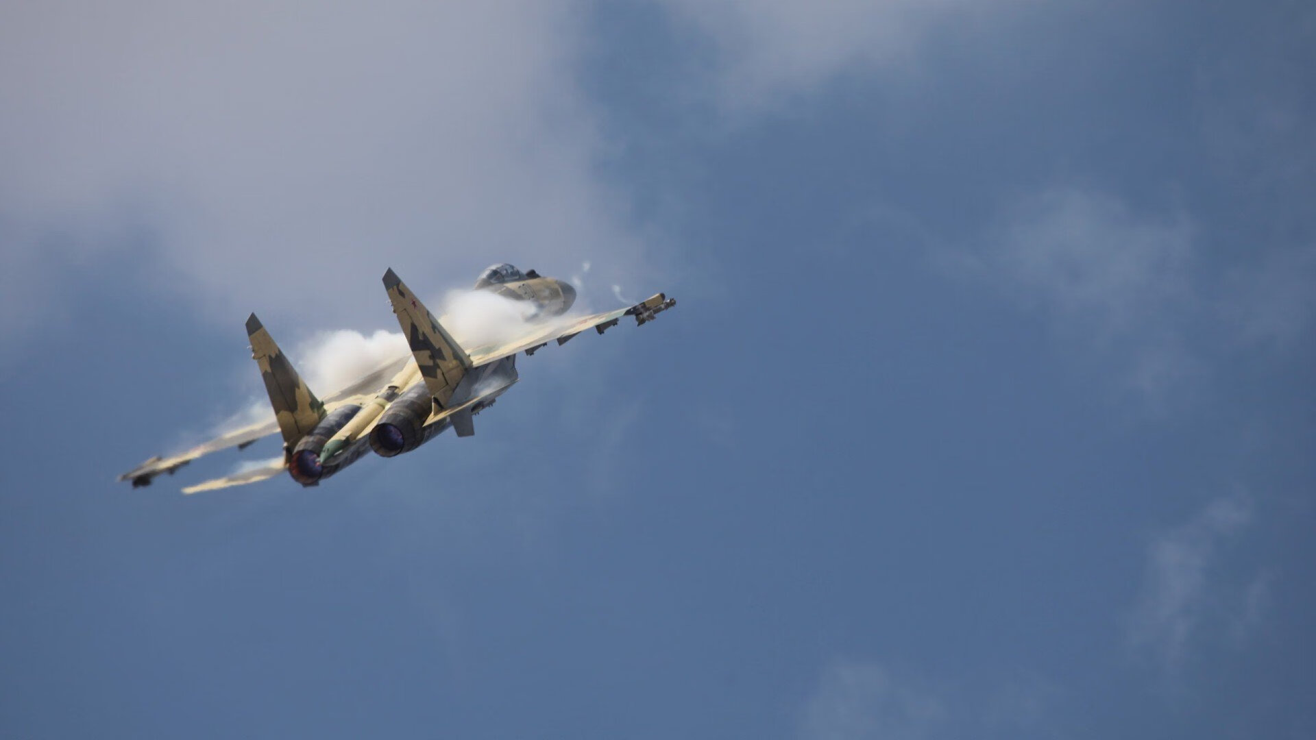 篮球世界的双向英雄主义，布克爆发与步行者强势晋级背后的广厦队启示