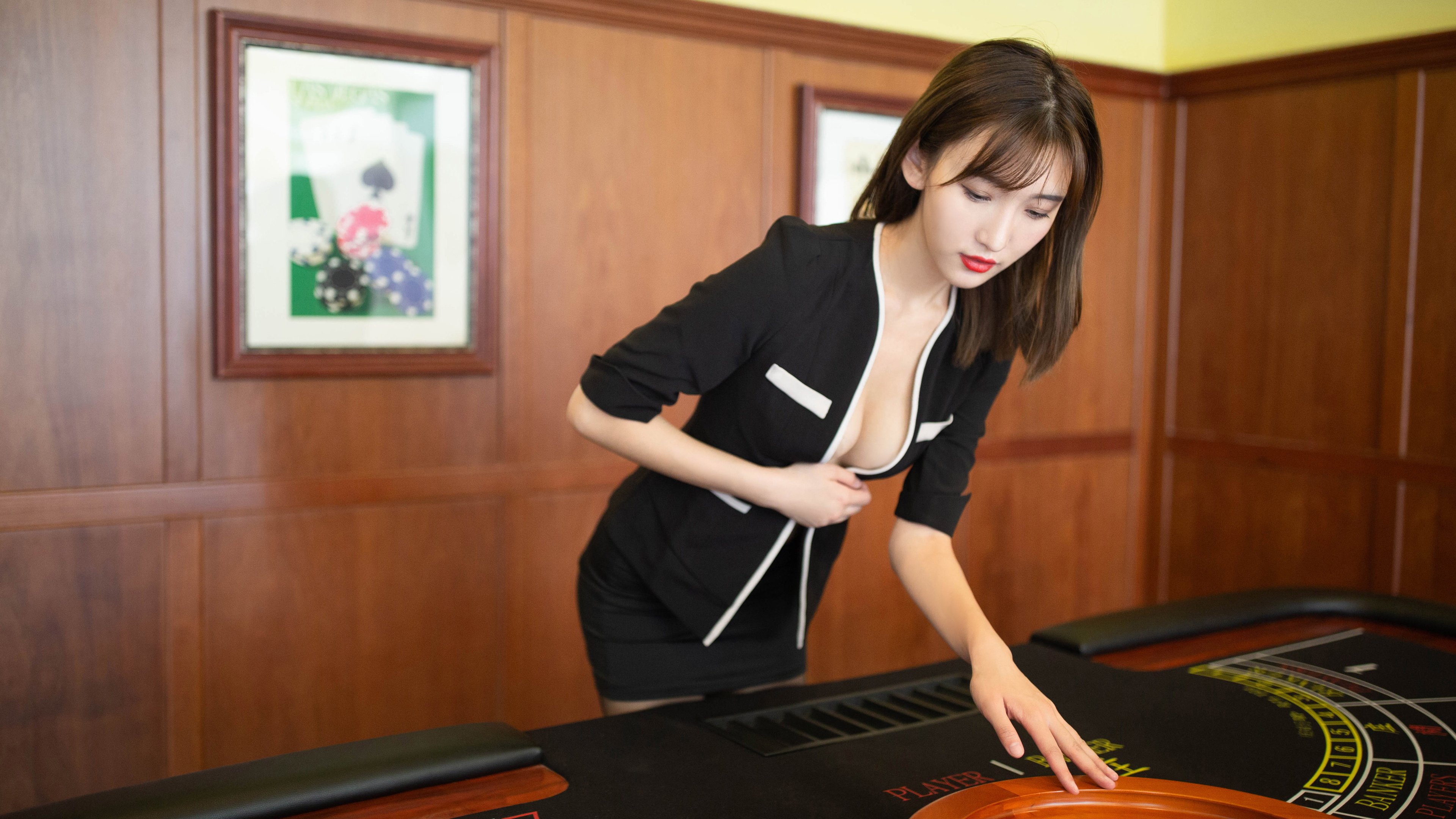 星尘狂舞，当极速红线上燃烧的银箭，遇见绿茵场上不朽的叹息之墙