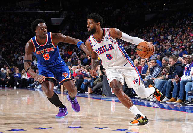 布伦森舞台越大越强，76人带走国王